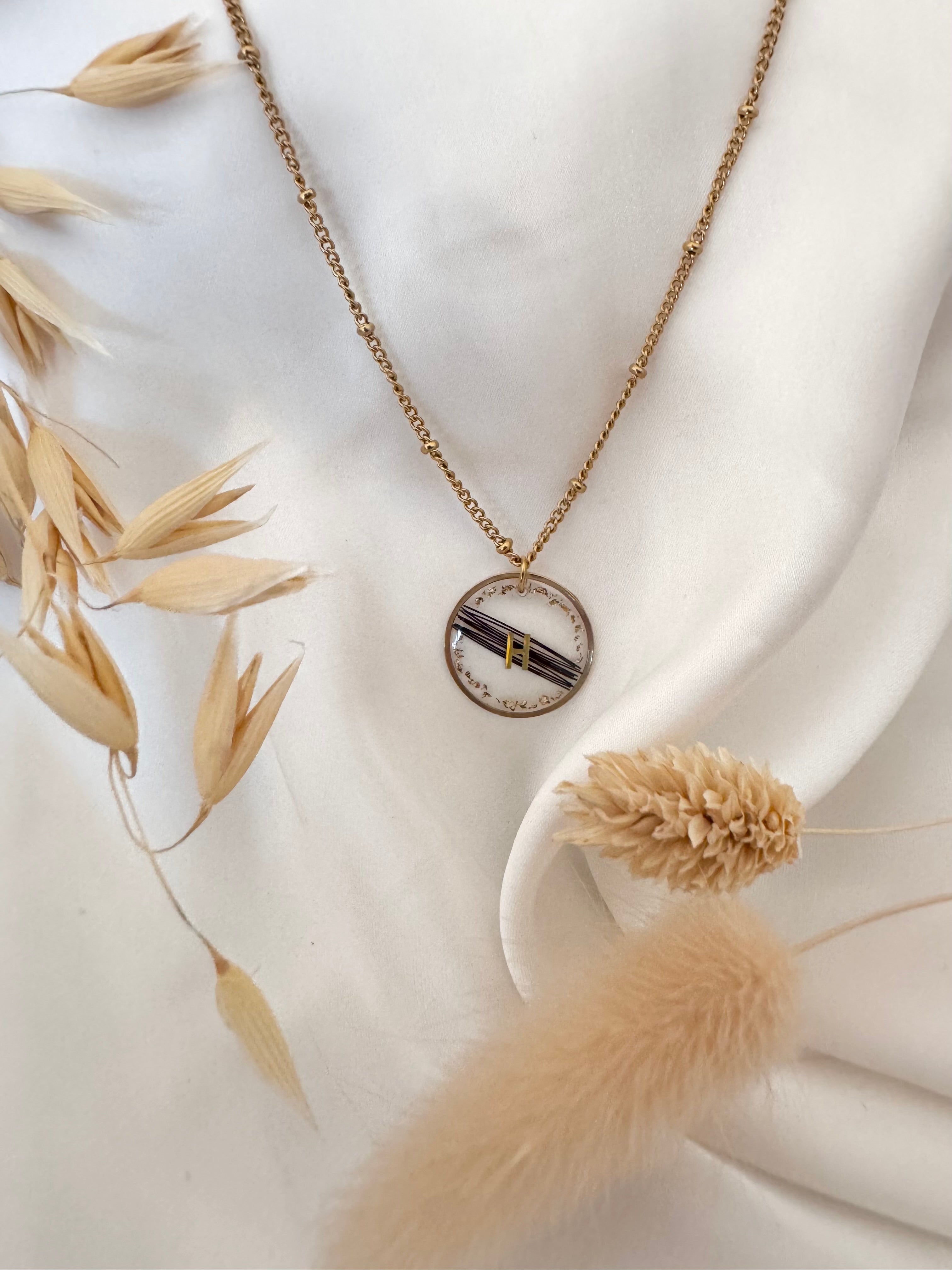 Colliers souvenir à personnaliser (avec vos crins/poils/plumes)