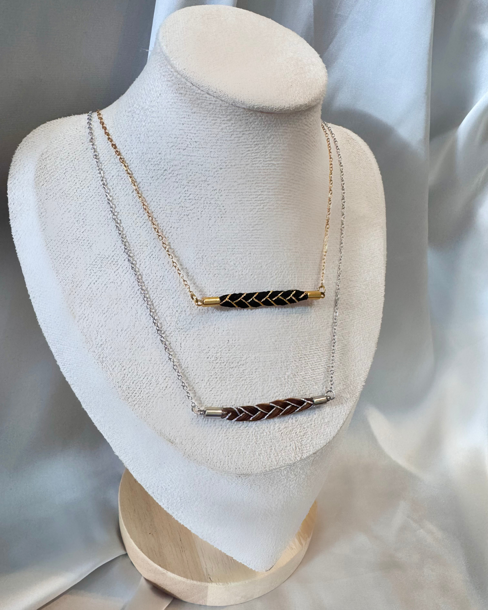 Collier en crins FOR EVER