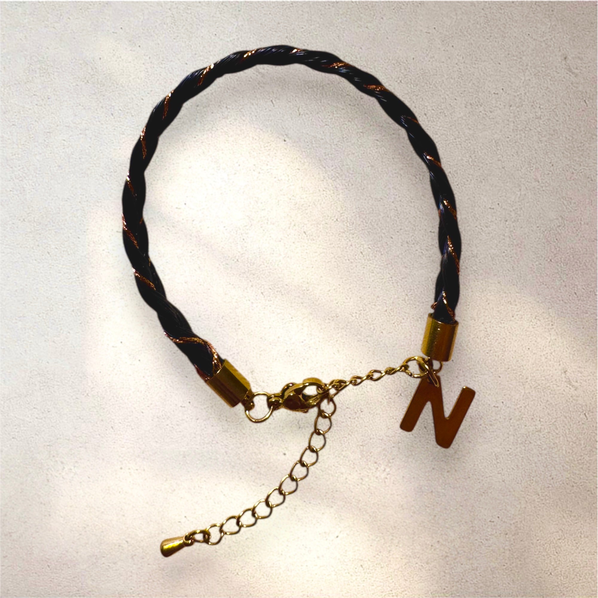 Bracelet en crins personnalisé - avec 1 charms initiale