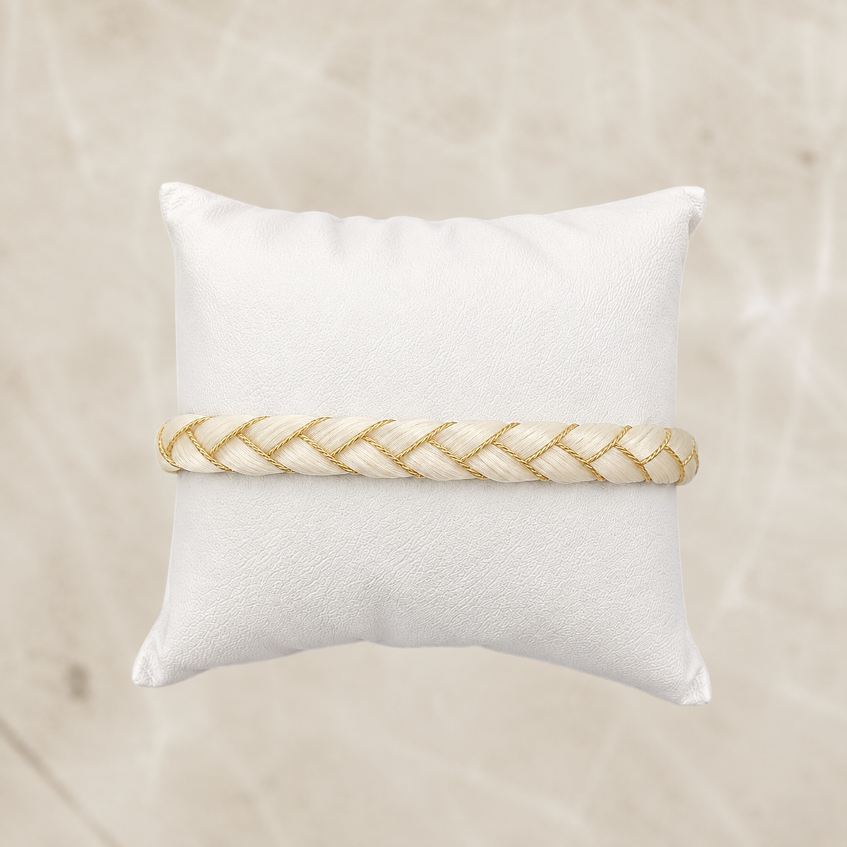 Bracelet IBIZA - crins blanc & fil doré
