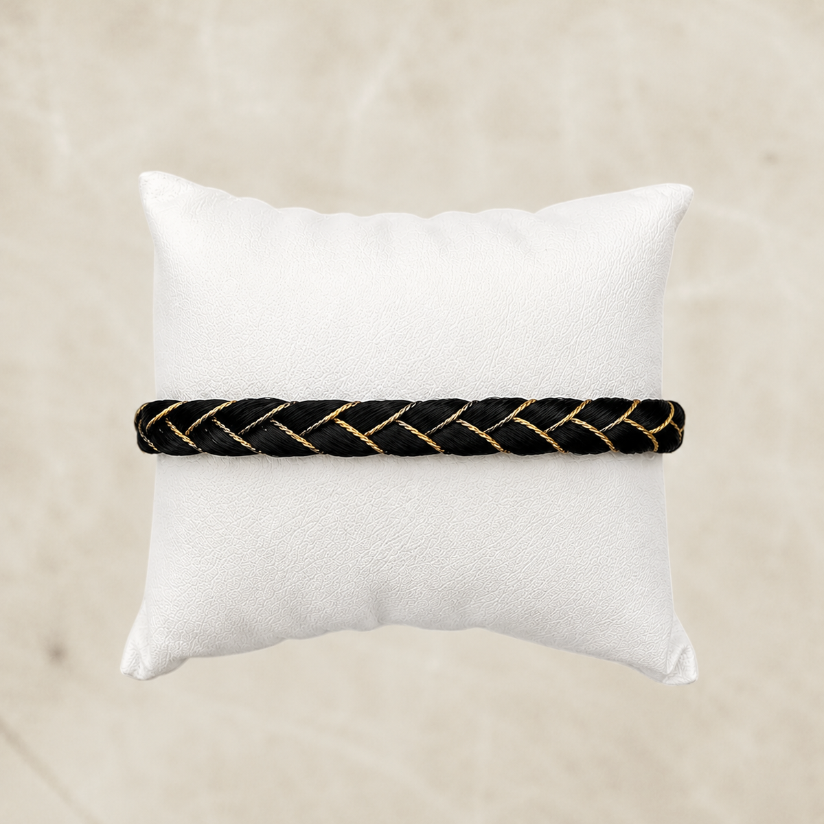 Bracelet FLAMENCO - crins noir & fil doré