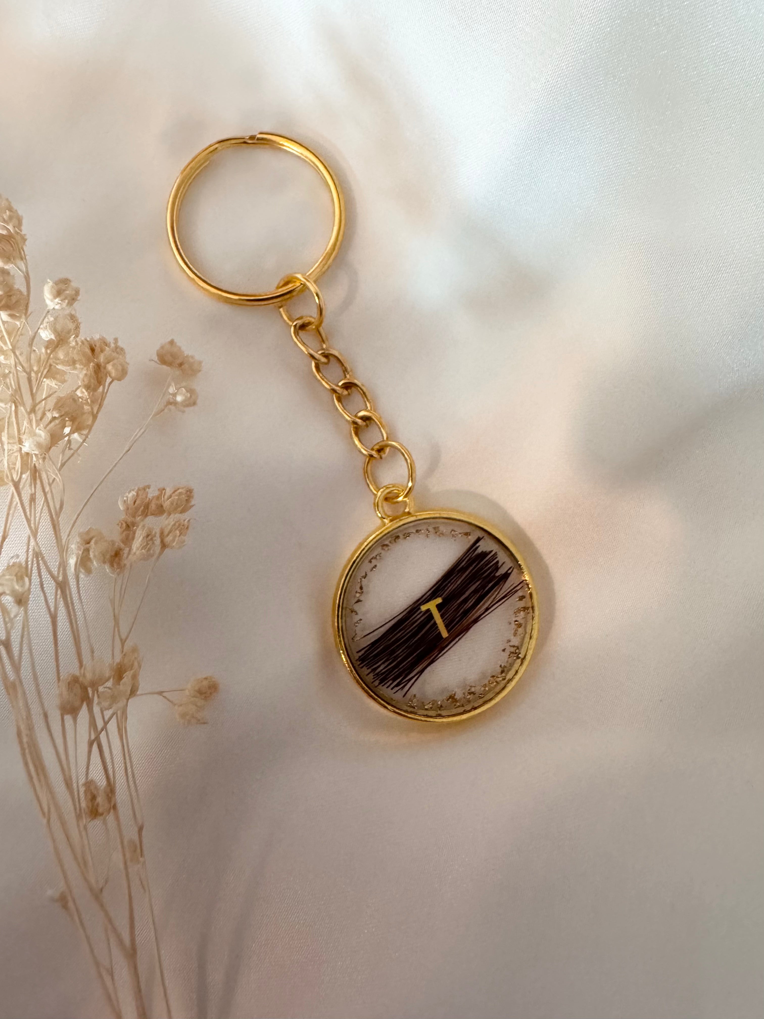 Porte clefs ÉTERNEL (avec les crins, poils ou plumes de votre animal)