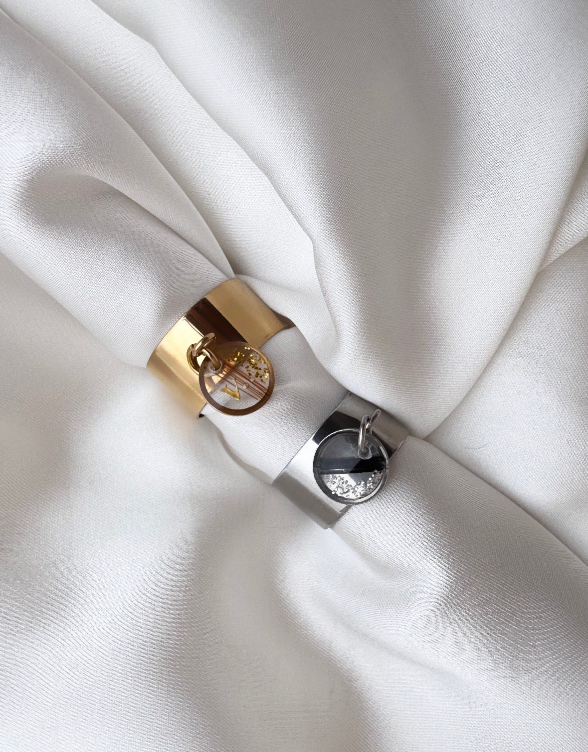 Bague SOUVENIR Charms (avec les crins, poils ou plumes de votre animal)