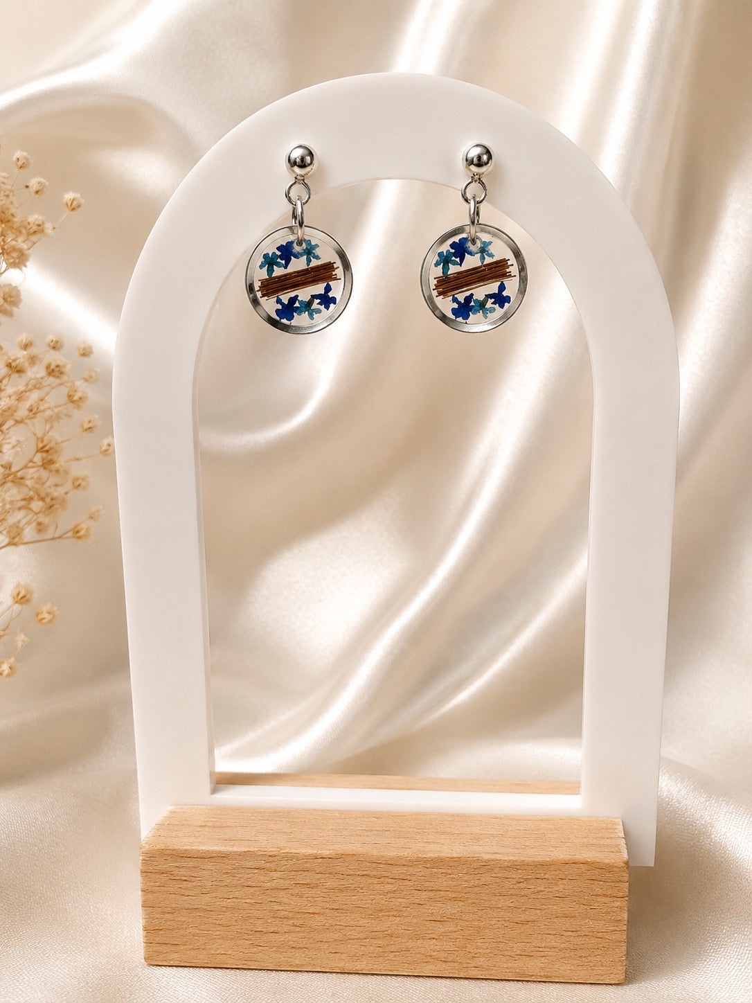 Boucle d'oreille SOUVENIR fleurs (avec les crins, poils ou plumes de votre animal)