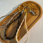 Porte clefs en crins (personnalisable avec les crins de votre cheval)